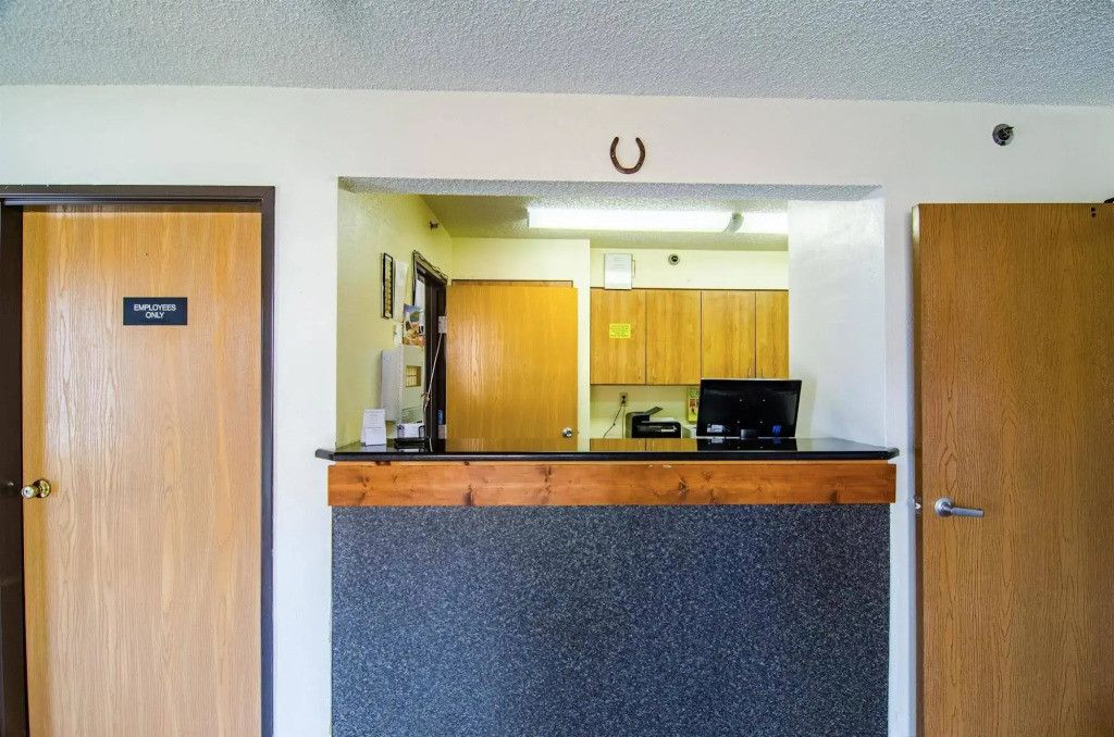 Motel 6-Montoursville, PA - Williamsport