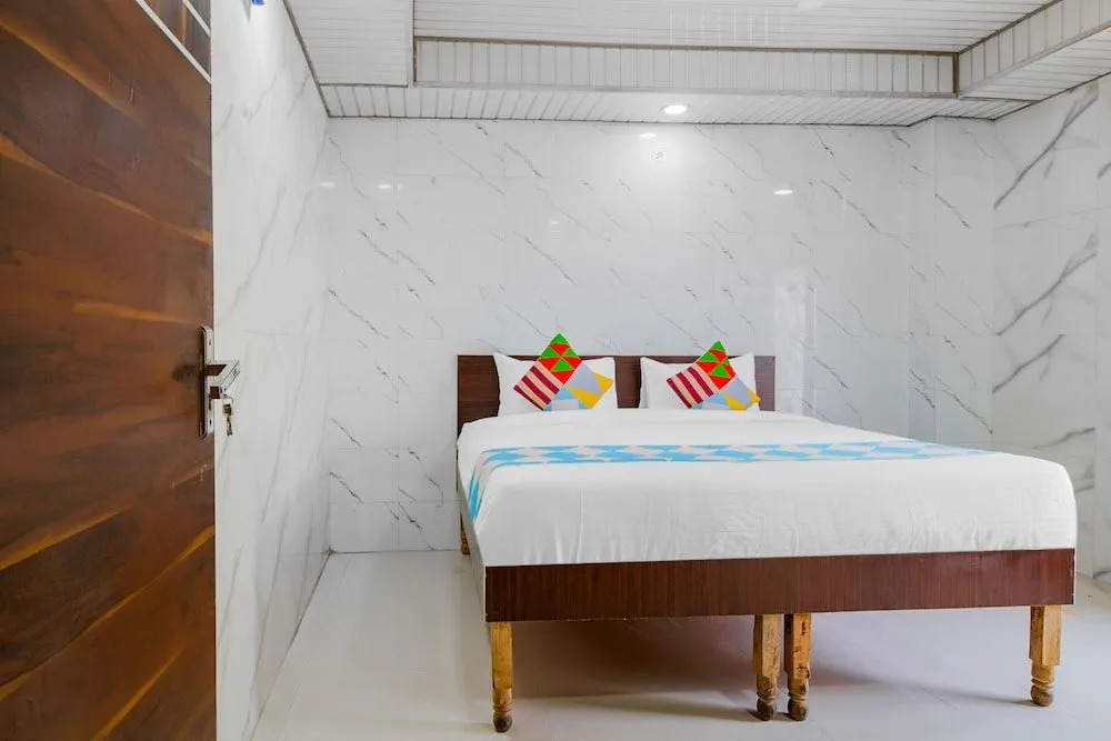 OYO Home 41357 Cozy Stay NSIT Delhi Dwarka