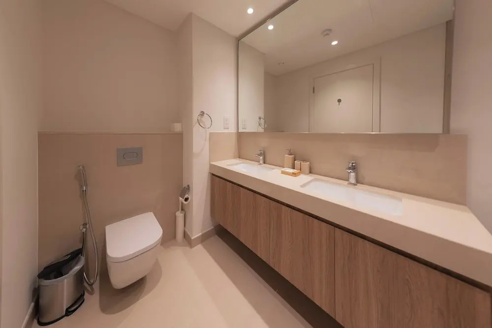 Lavish 2BR in Downtown Views Close to Dubai Mall Burj Khalifa