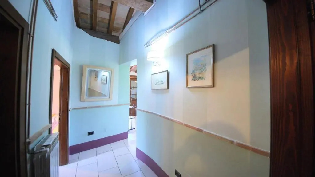 Gardens, Pool, Jaccuzzi Spoleto-poolside-slps 20 1 Hour to Rome