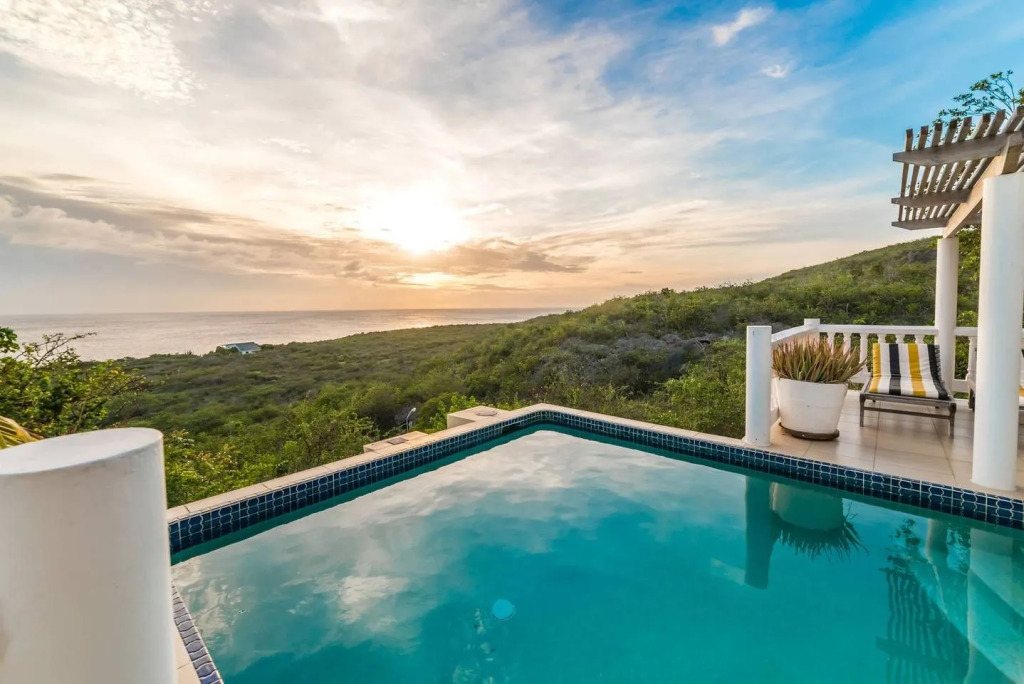 Perfect Villa at Famous Coral Estate - 5 min to the Beach