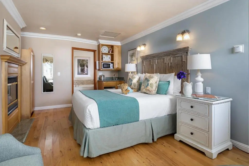 Moonstone Cottages by the Sea