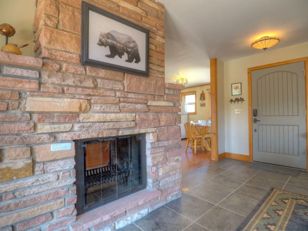 Longs Peak Lookout Cabin - 3 Br Cabin