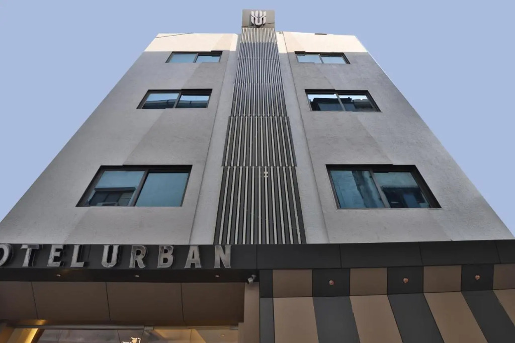 Treebo Urban, 1 Km From Railway Station
