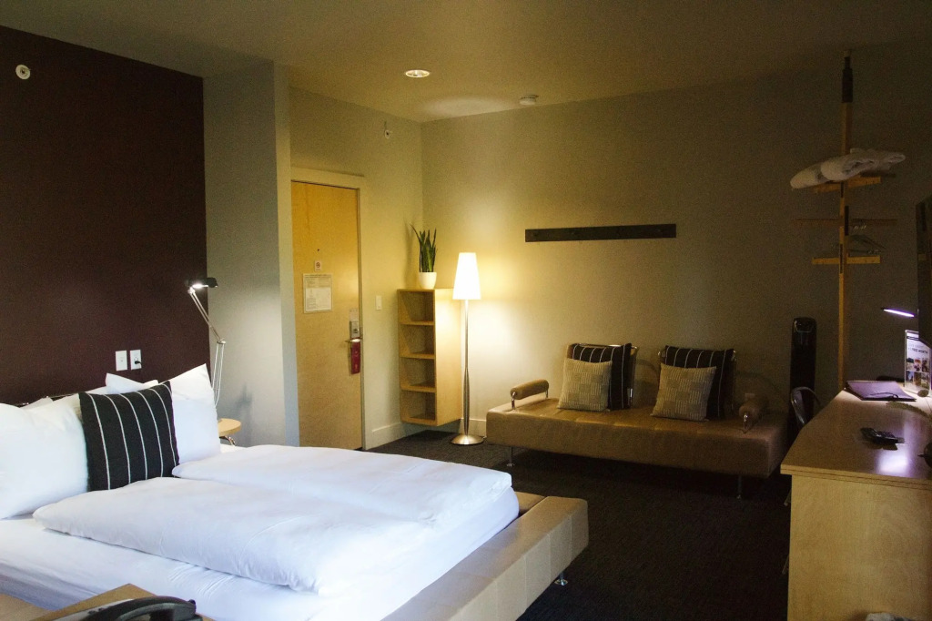 Gravity Haus Truckee-Tahoe