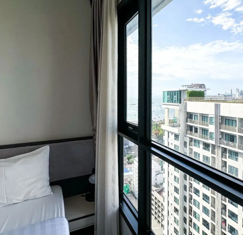 The BASE CENTRAL Condo