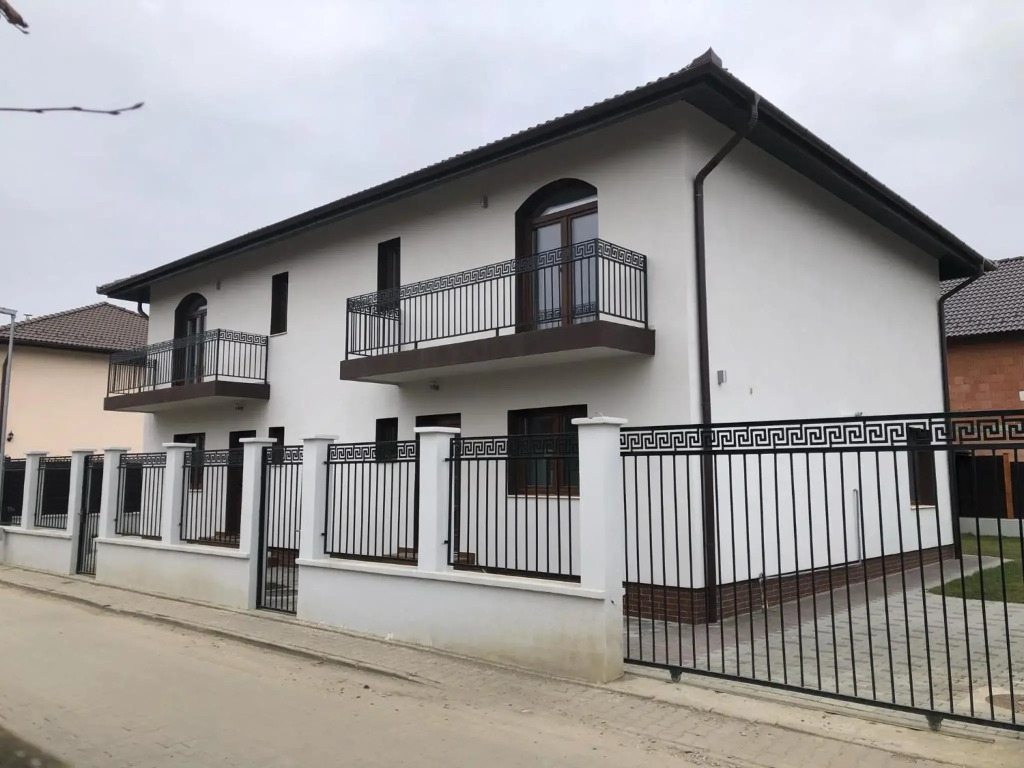 Holiday Luxury Villa with private Garden