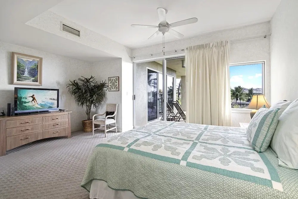 Vista Waikoloa B-206 2 Bedroom Condo by RedAwning