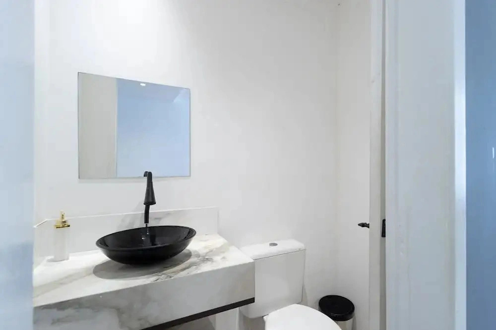 Casa Climatizada com Hidromassagem em Jacarepagu