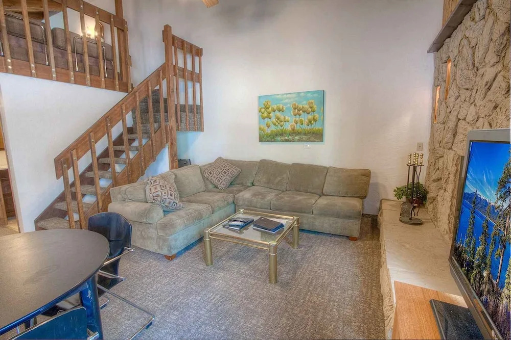 Tahoe Olympic by Lake Tahoe Accommodations