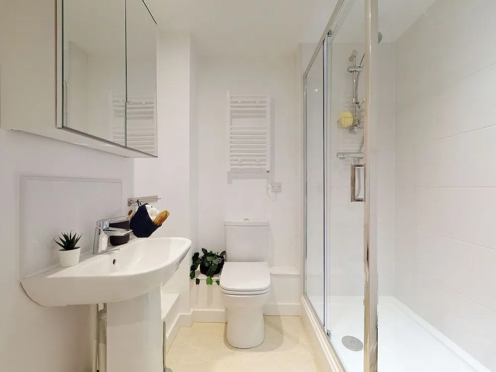 Gorgeous Studios - NEWCASTLE UNDER LYME