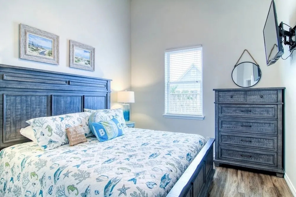 Gulf Vista Villa 5 Bedrooms 4 Bathrooms Home