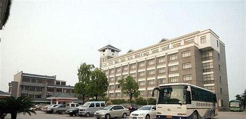 Qingyang Xifeng Hotel