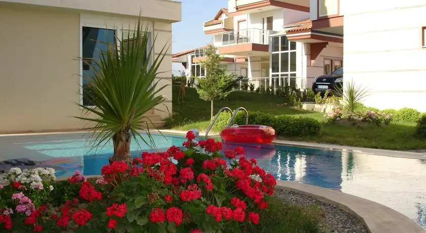 Side Villa