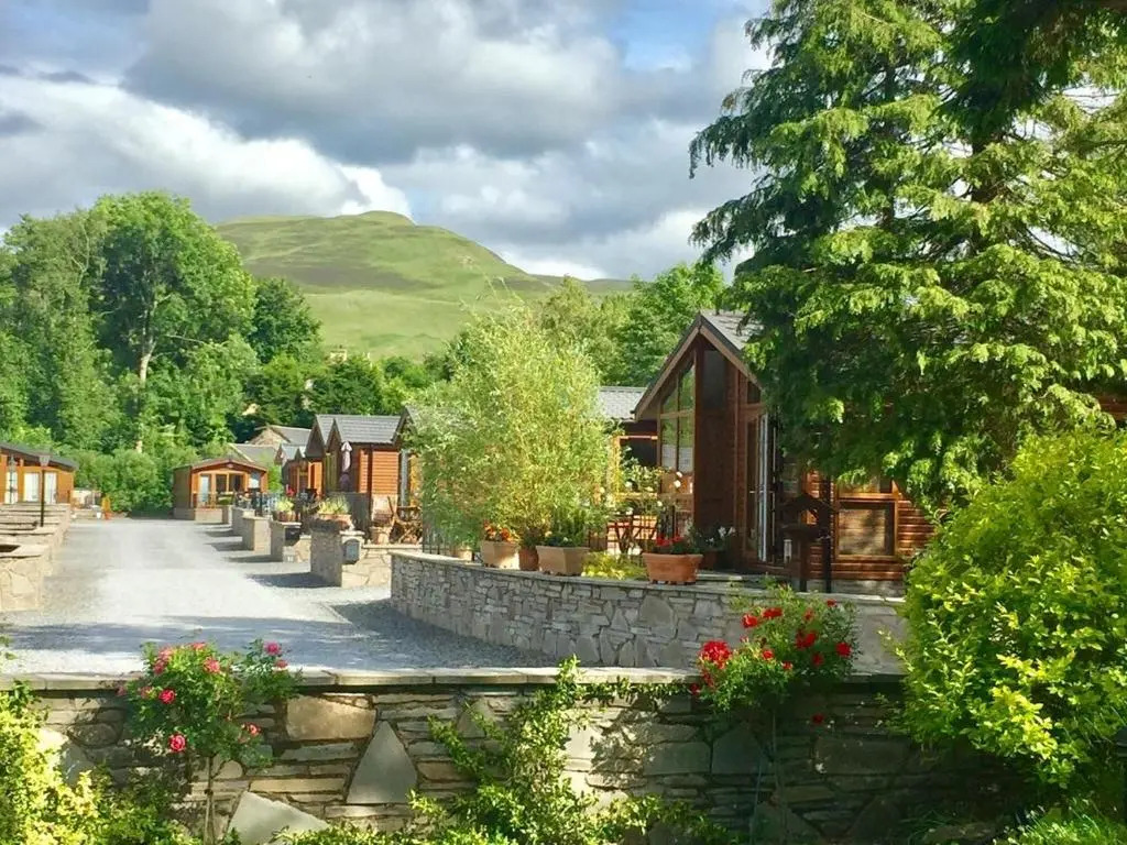 Grandeagles Extra large lodge