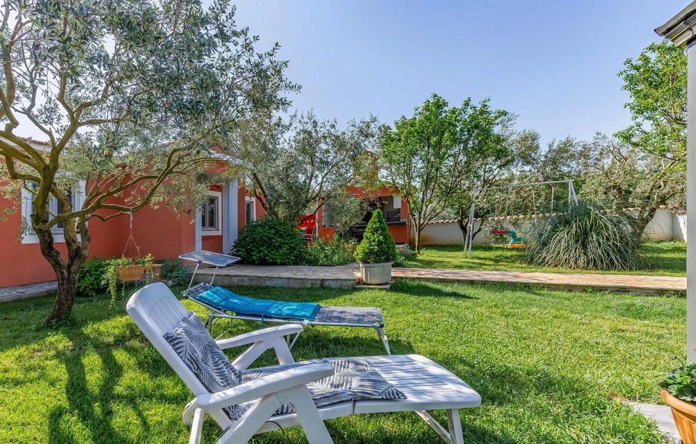 2 Bedroom Stunning Home In Medulin