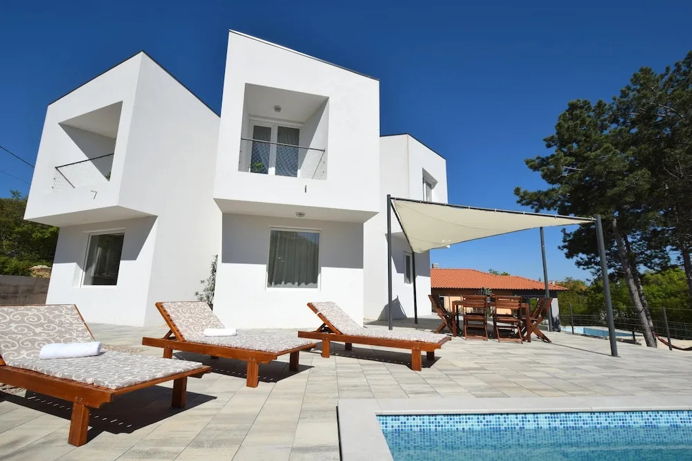 Villa Sunrise