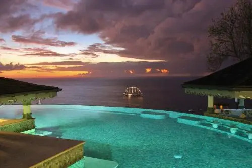 Tropical Hideaway
