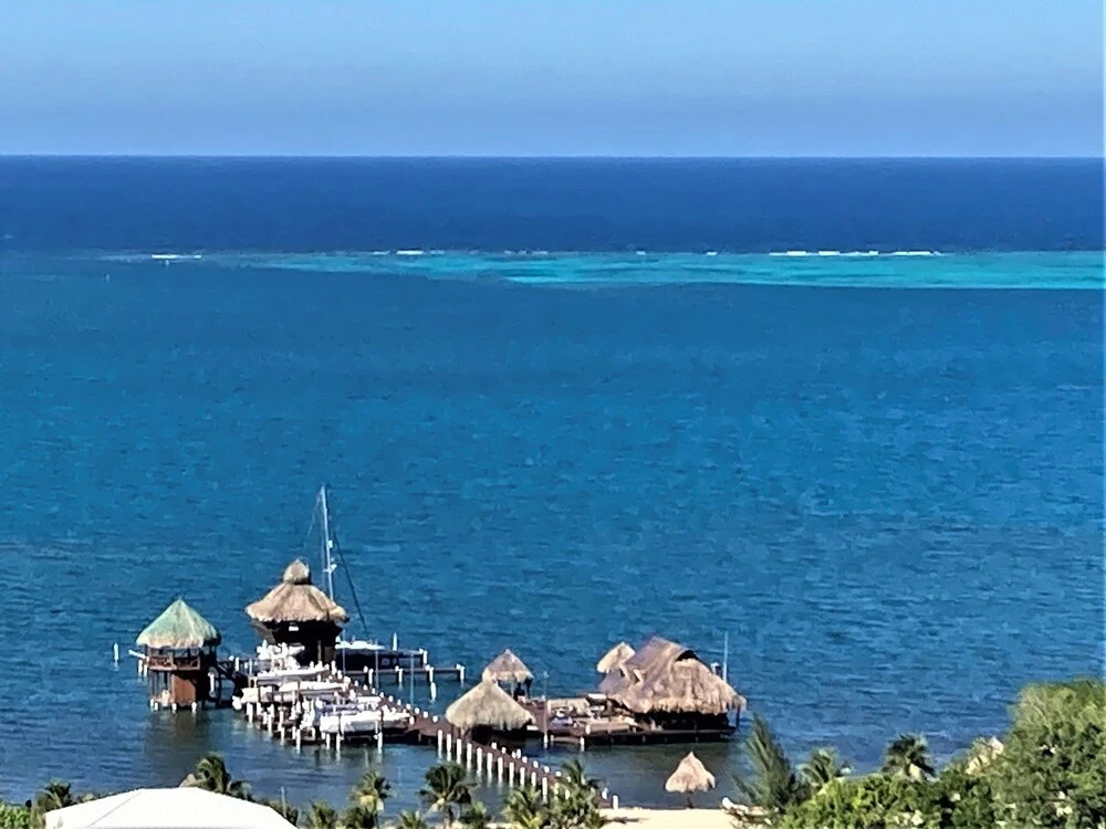 Stunning Turquoise Views From This 2 Bedroom, 2 Bath Home