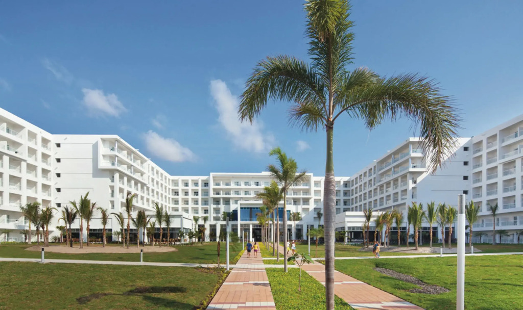 Hotel Riu Playa Blanca - All Inclusive