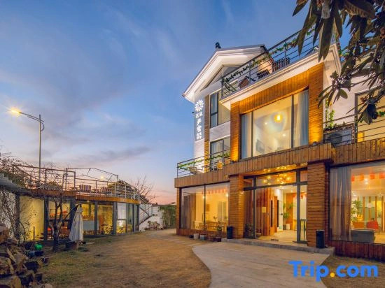 Xishan Island Yansu Holiday Villa hotel (Xishan Taihu Scenic Area)