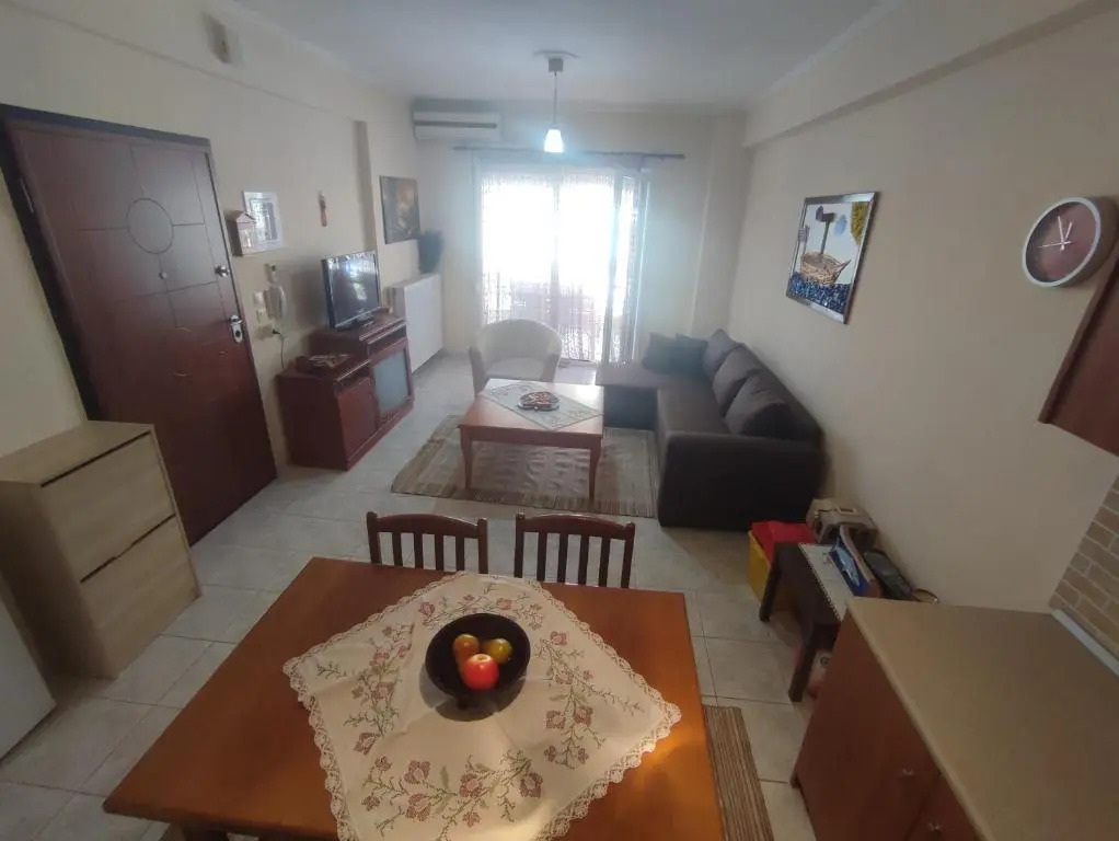 Dreamy 2 bedroom condo with free parking