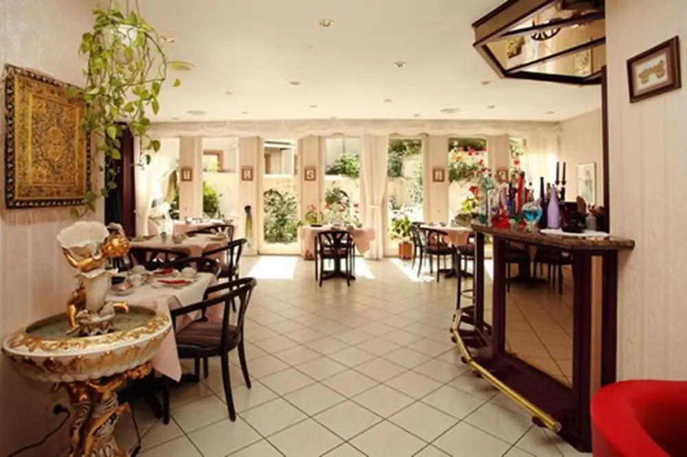Astoria Hotel