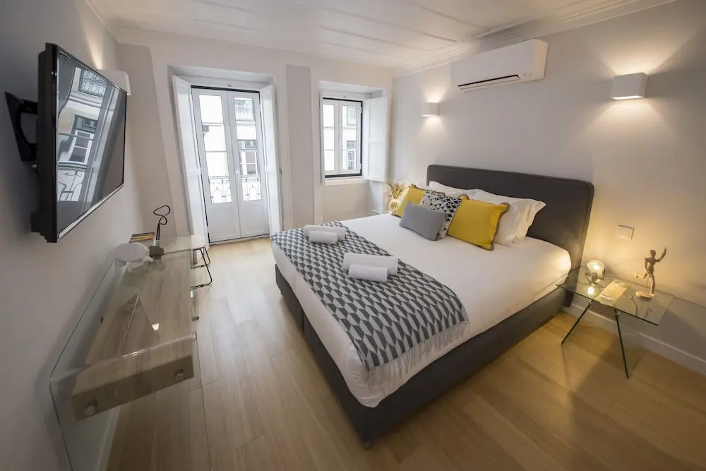 Designer Apartment in one of Lisbon's Trendiest Quarters