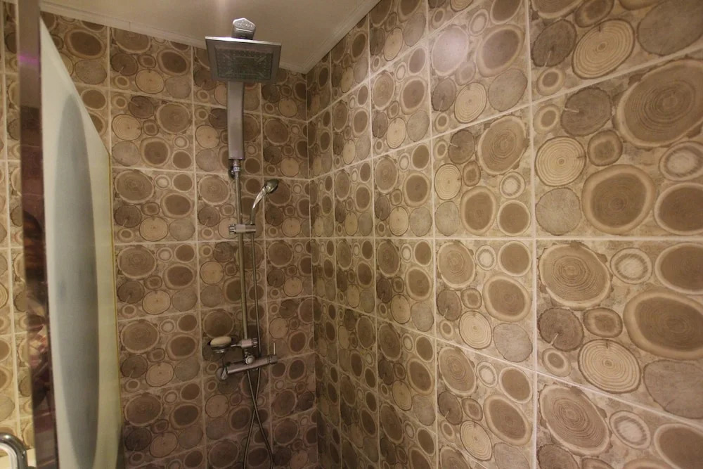 V1 Hotel