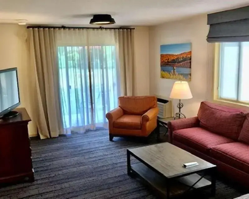 Best Western Plus Inn & Suites