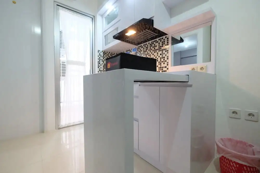 Homey Bassura City Apartment near Shopping Center