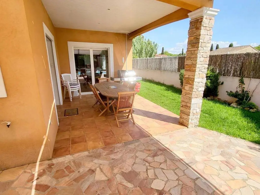 Villa Six-Fours-les-Plages, 5 pièces, 9 personnes - FR-1-316-39