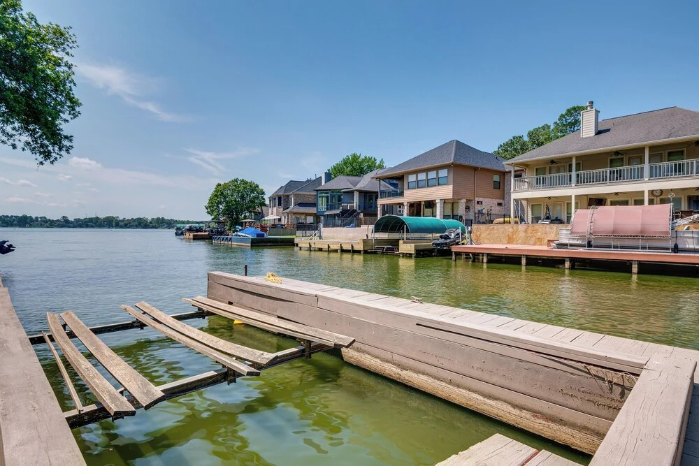 Beautiful Montgomery Home w/ Lakefront Deck!