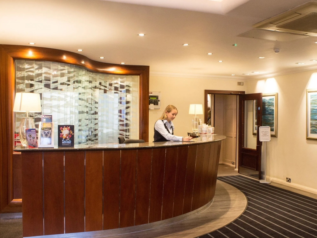 Harbour Heights Hotel