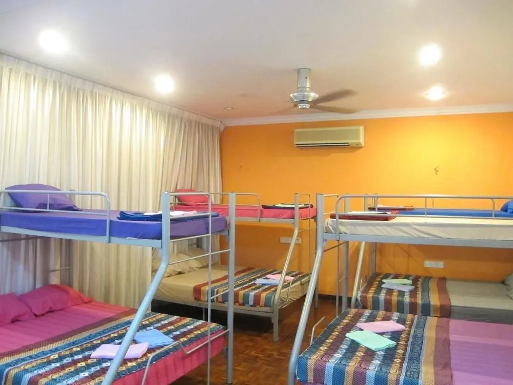Gurney Budget Inn - Hostel