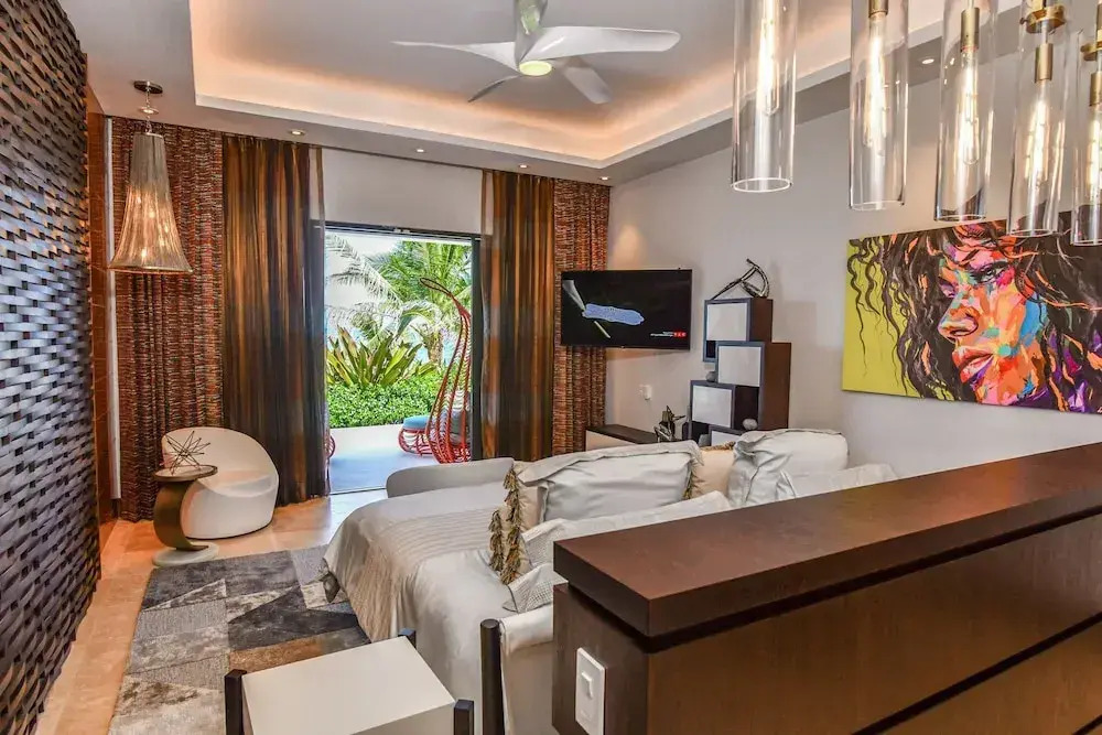 Oceans 8 Villa at the Tryall Club