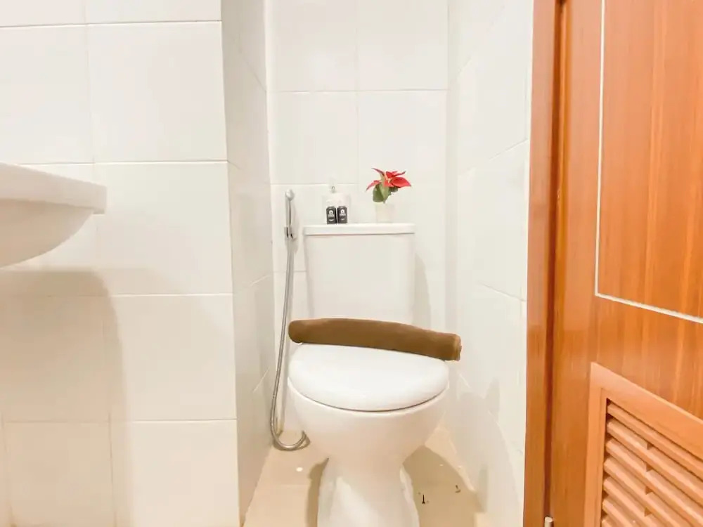 Basic Look 1 Br At Vittoria Residence Apartment
