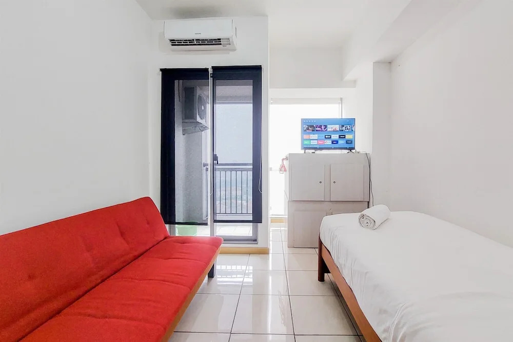 Cozy Stay Studio Apartment At M-Town Residence