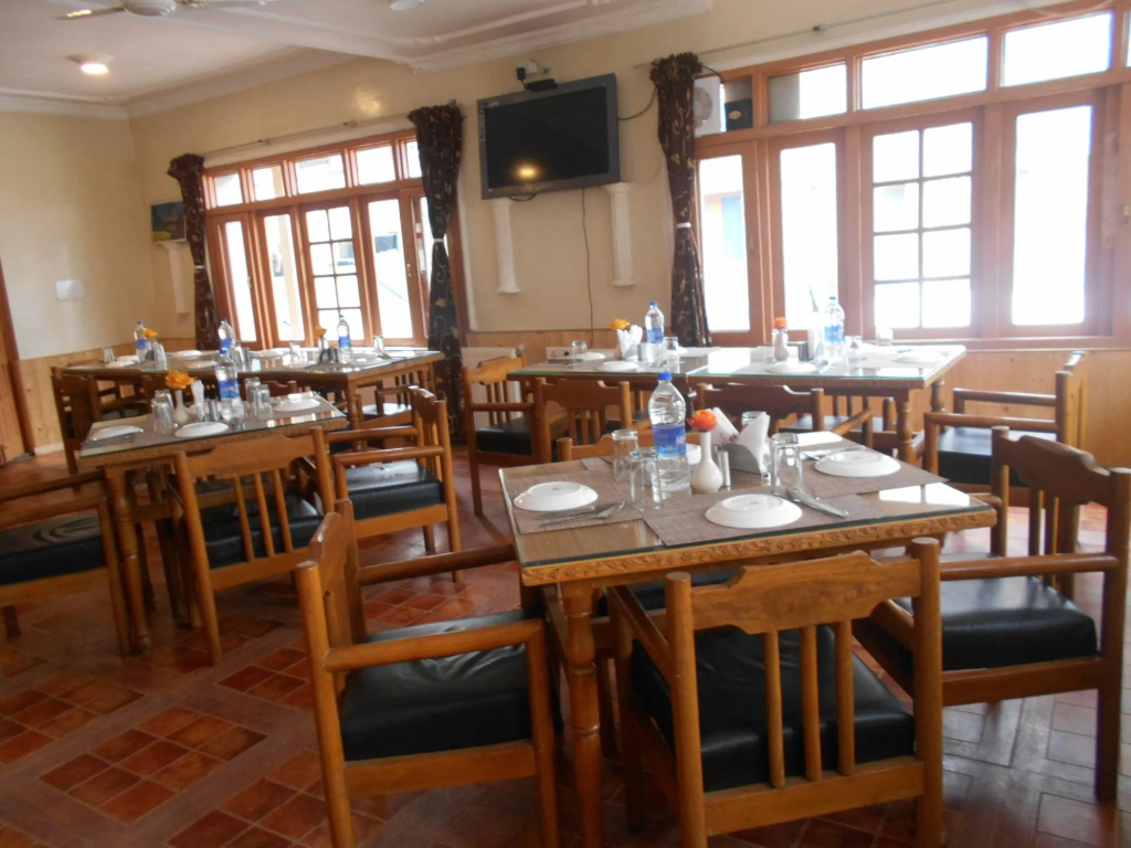 Hotel Abshar
