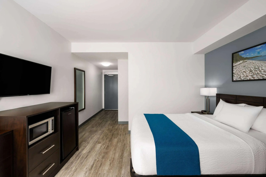 Travelodge by Wyndham Marathon