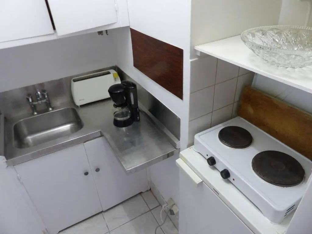 Studio Le Lavandou, 1 pièce, 2 personnes - FR-1-308-34