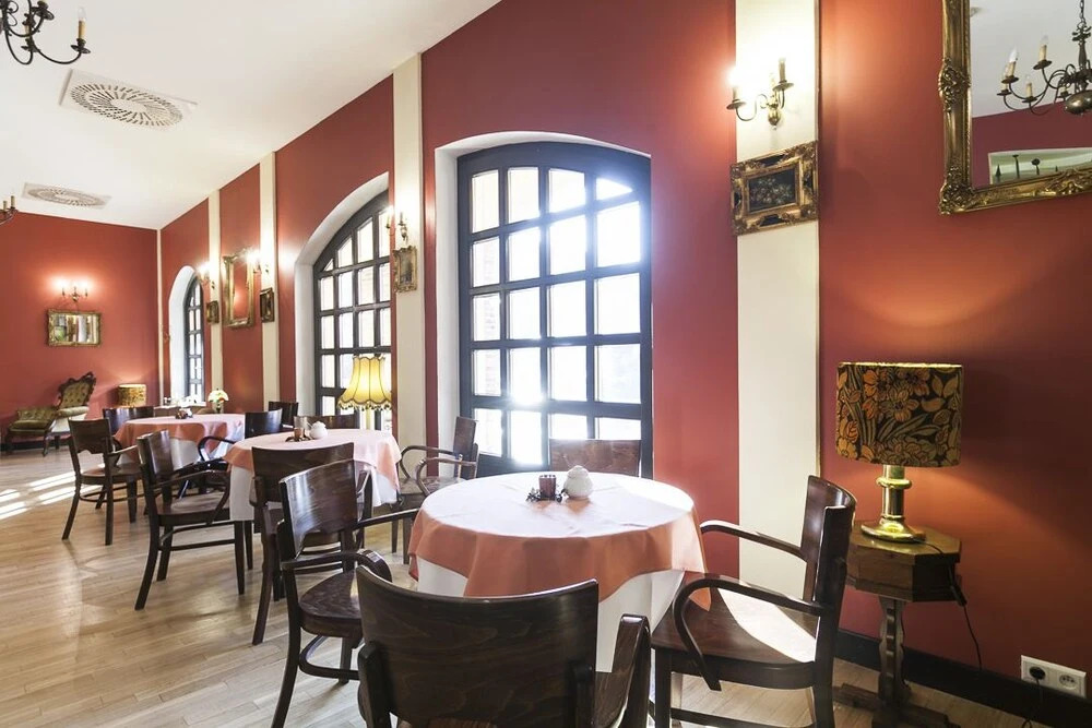 Fort Hotel