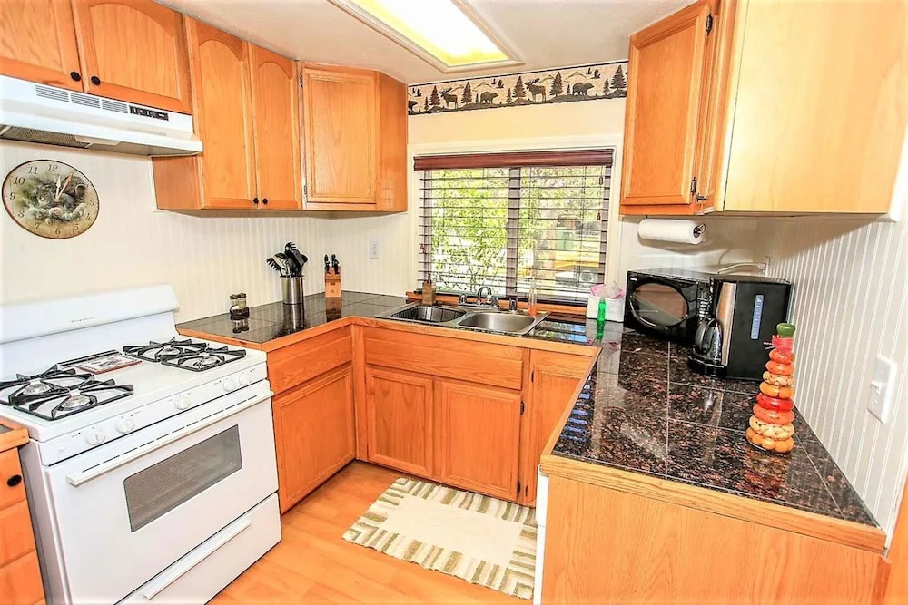 A Cabin Above-1761 by Big Bear Vacations