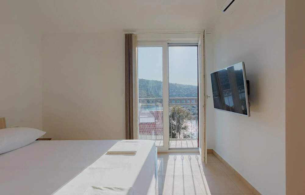 Luxurious Home In Sevid