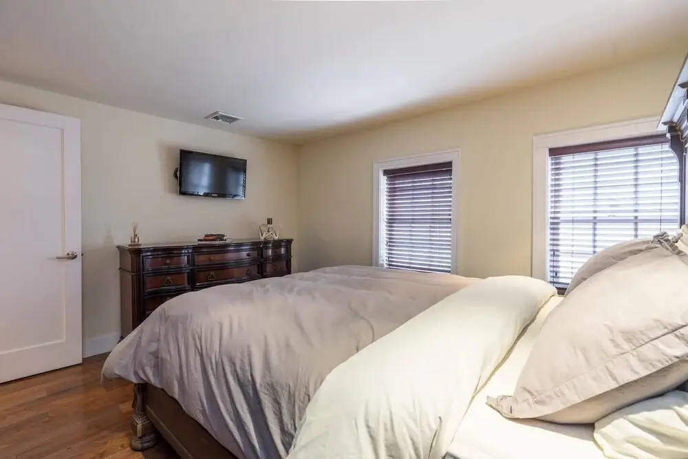 Barstool Sports City Mansion w Roof Deck