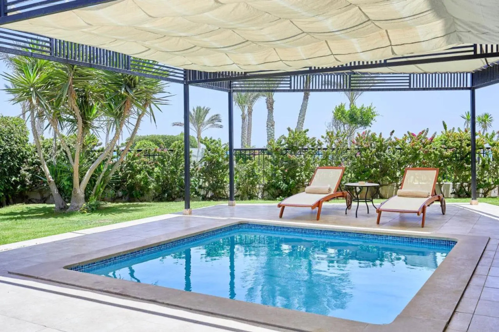 JAZ Elite Crystal, Almaza Bay