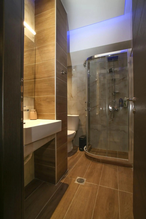 ZH Luxury Suites
