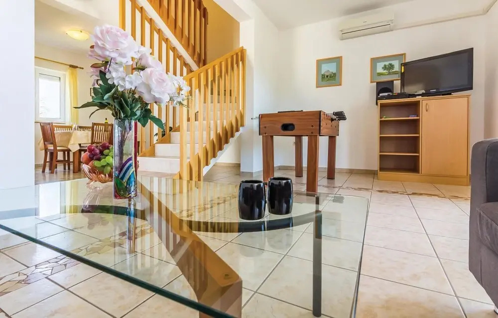 Beautiful Home in Valtura With 4 Bedrooms, Wifi and Outdoor Swimming Pool