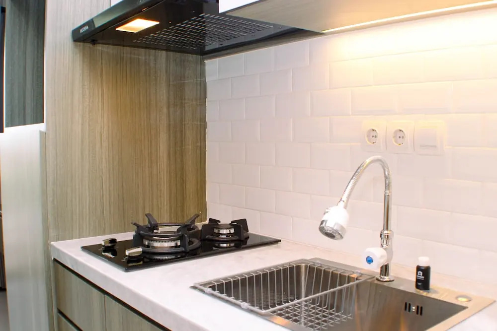 Nice Studio at Gateway Park LRT City Jatibening Apartment By Travelio