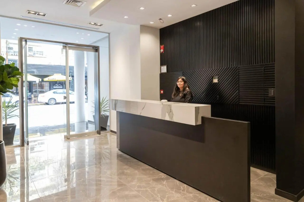 HOTEL M